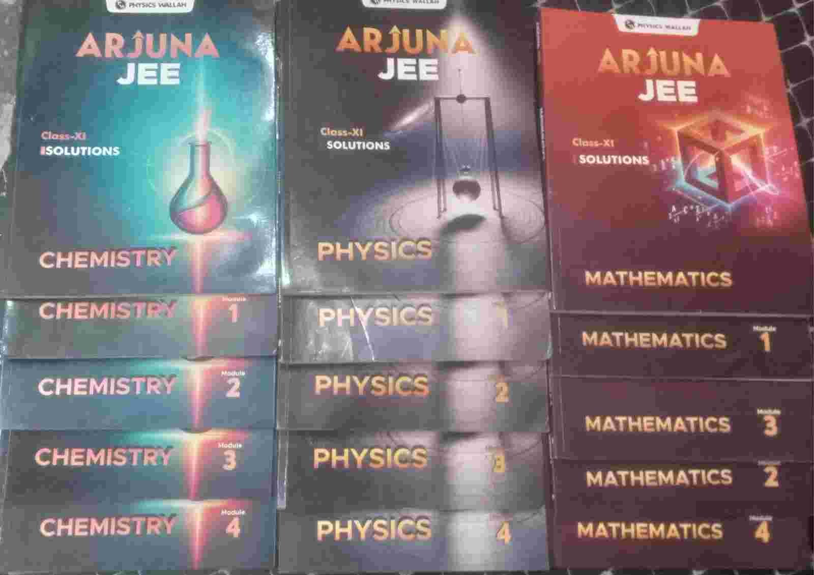 Arjuna JEE Modules fresh condition